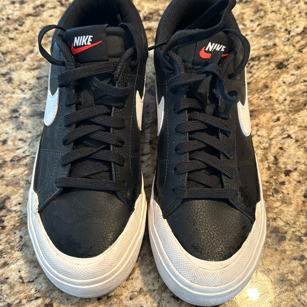 Nike Women’s Black and White Low-Top Sneakers